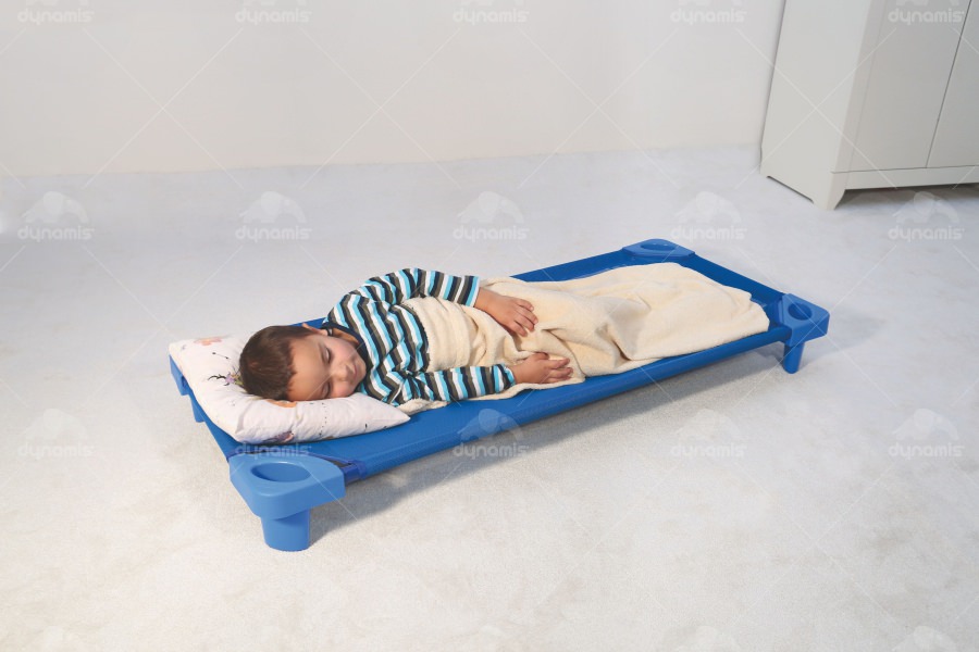 STACKABLE COT WITH NET (3)